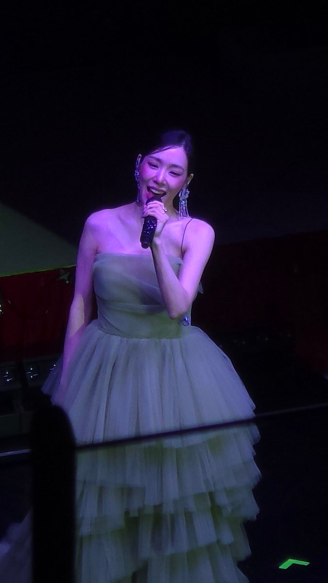 theoppaislife's tweet image. Tiffany Young graces the stage of Samsung Hall, SM Aura.
Presented by: @LSquaredProdPH
#2025HEREFORYOU_IN_MANILA
#TIFFANYYOUNG #LSquaredProdPH