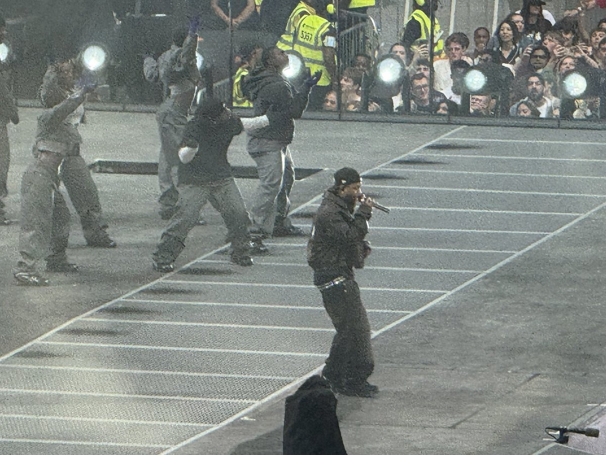LuisAdrianoUK's tweet image. Still so pleased to have attended the best gig of this last week, month, year, decade etc etc … Well done @kendricklamar & @sza. And of course, Mustard! 🙏