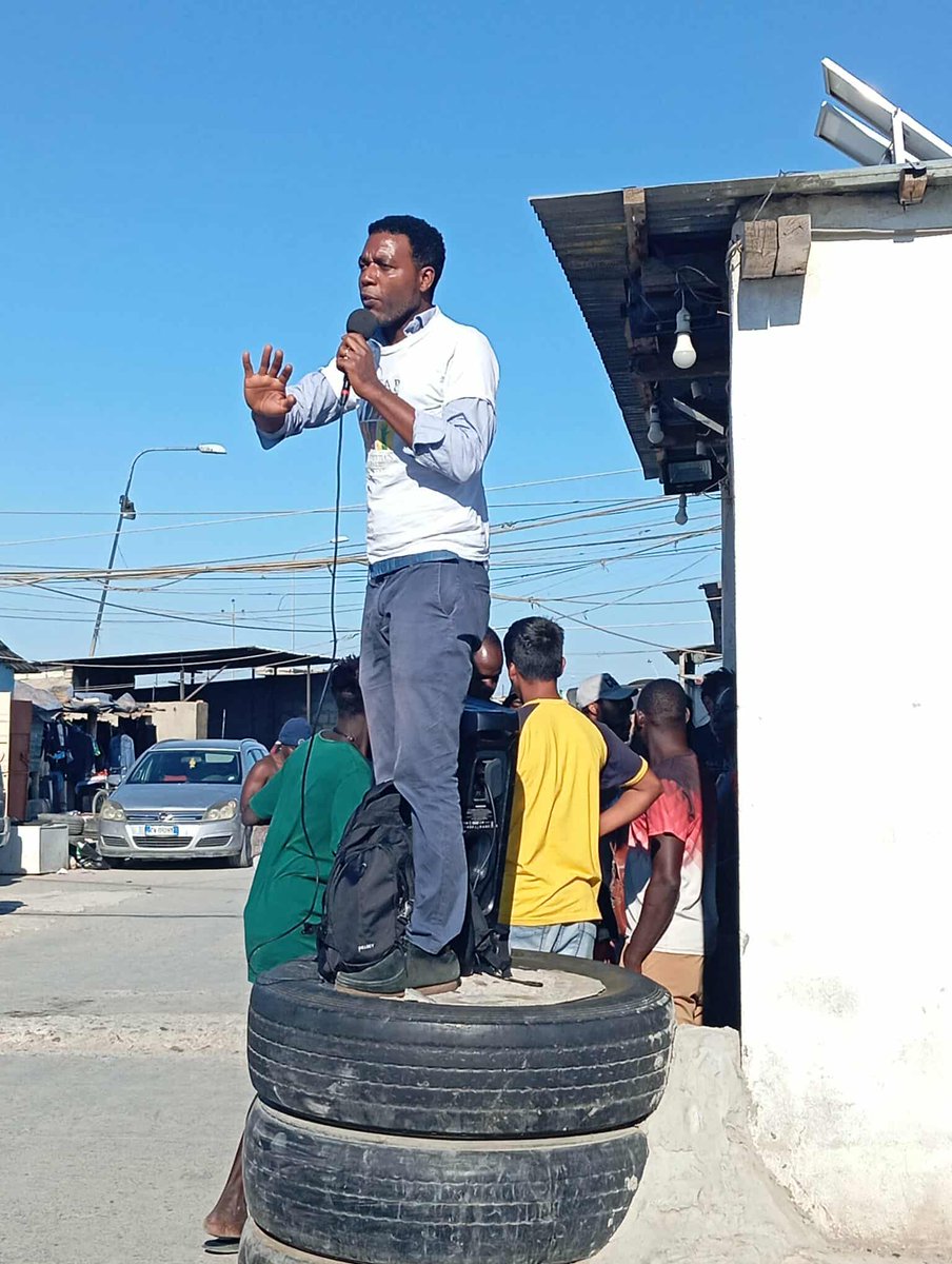 Fuori dal #Ghetto, lontani dai #Caporali. 

𝟯𝟬 𝗹𝗮𝘃𝗼𝗿𝗮𝘁𝗼𝗿𝗶 anzi, 𝟯𝟬 𝗲𝘀𝘀𝗲𝗿𝗶 𝘂𝗺𝗮𝗻𝗶 liberi da sfruttamento, ricatto e invisibilità entreranno nella 𝗿𝗲𝘁𝗲 𝗲𝘁𝗶𝗰𝗮 𝗡𝗼𝗖𝗮𝗽, dove il lavoro è:.. (1/2)