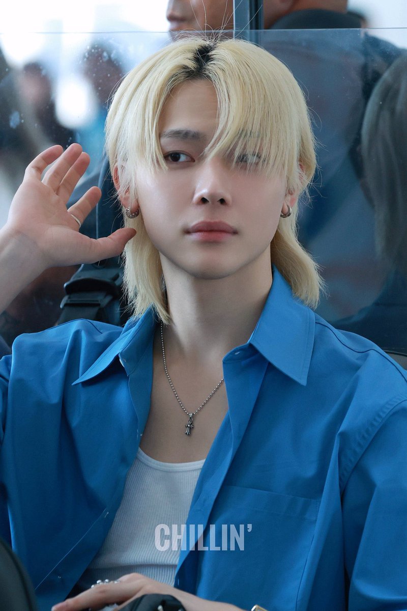 keuukuu's tweet image. 옷걸이가 된 사람과 ootd완성시킨 사람