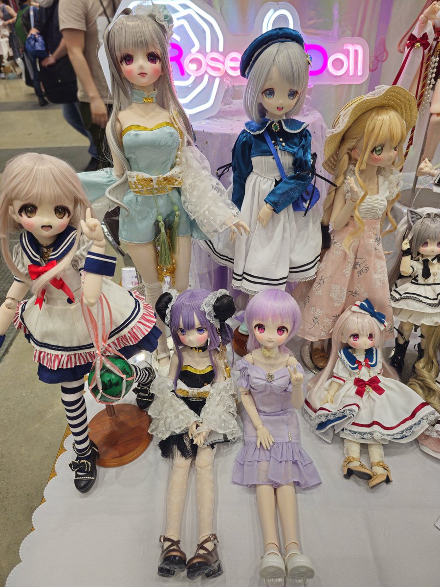 yuris2301's tweet image. 今回で知り合う
saki_dollさん(@saki_doll6),かいさん(@kana_chan_da),ょぅさん(@yukirisaR),さはりんさん(@saharin116)
会って嬉しがったです😊
そして、初めてのブース撮影
@Rosenlia_doll,@PetitRibbon15なんと2箇所!
とても楽しかったです😆
皆さん、お疲れ様でした👏
#アイドール東京74