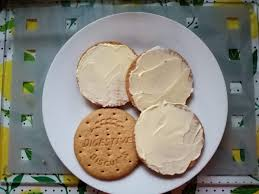 RhysHasSpoken's tweet image. does anyone else consider this a snack?
asking for a friend........