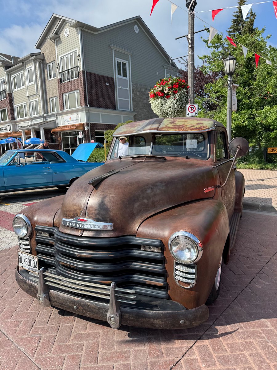 ALERT: Amherstburg's Gone Car Crazy 

Hundreds of cars to explore and see in downtown Amherstburg 🚗🏎️

#aburgcarcrazy