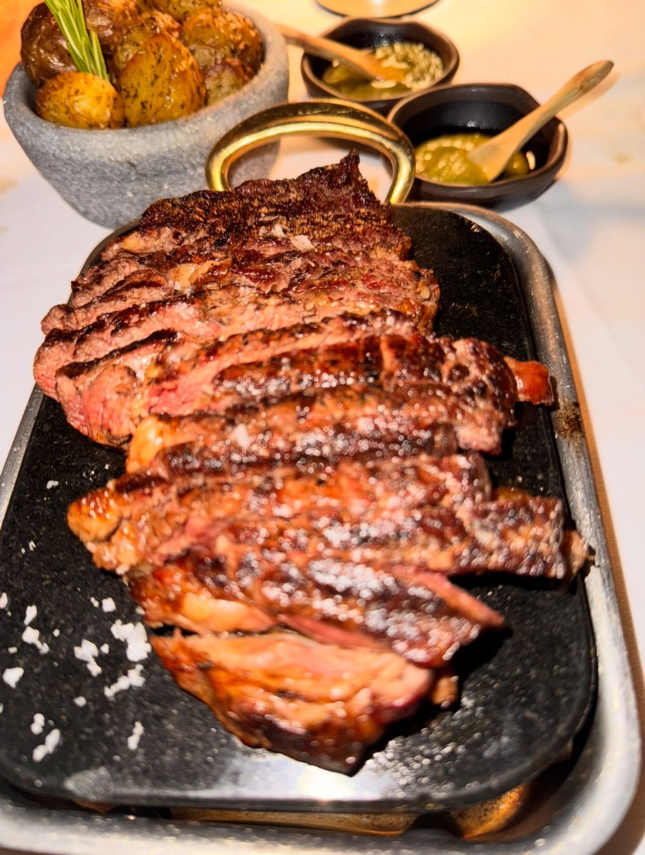 joelampton_'s tweet image. Eat more meat bro and ejaculate in warm pussy
that's all you need for high testosterone