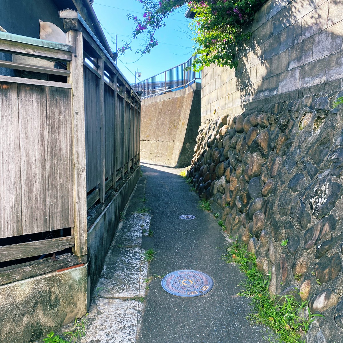 mooowu's tweet image. 常滑。歩いててよかった風景。