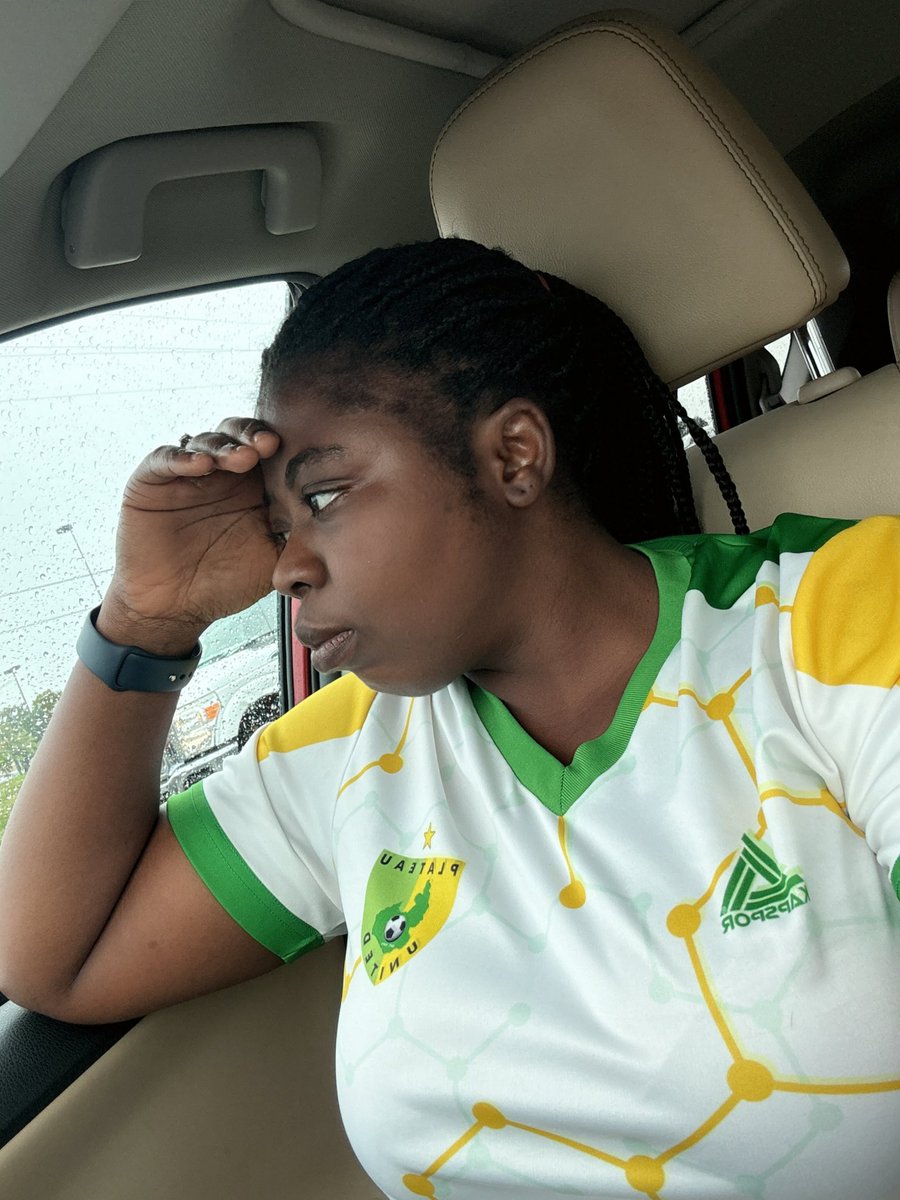FinaNapoleon's tweet image. Poor man pikin na Olodo
Rich man pikin na slow learner
🥹