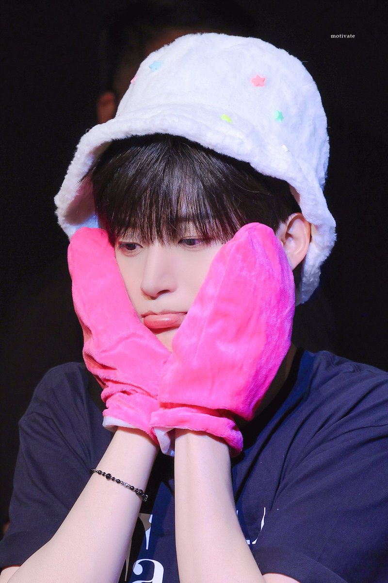 jun9mok00's tweet image. 250727 #ν¬λλΉν° #μ λͺ¨ #ꡬμ λͺ¨ #jungmo