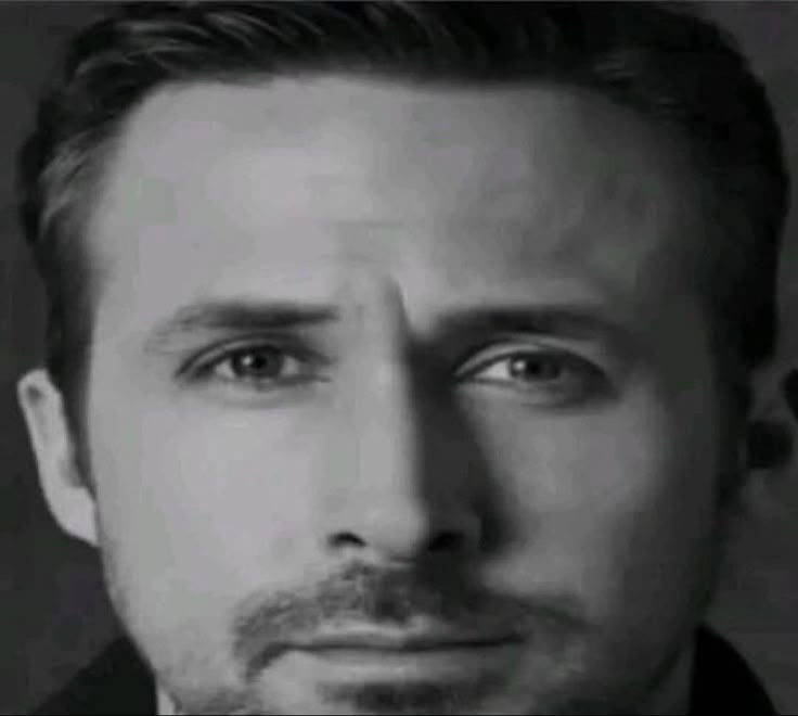 sacitwt's tweet image. as vezes eu to de boa, me olho no espelho e eu to com maiorcara de brava euem