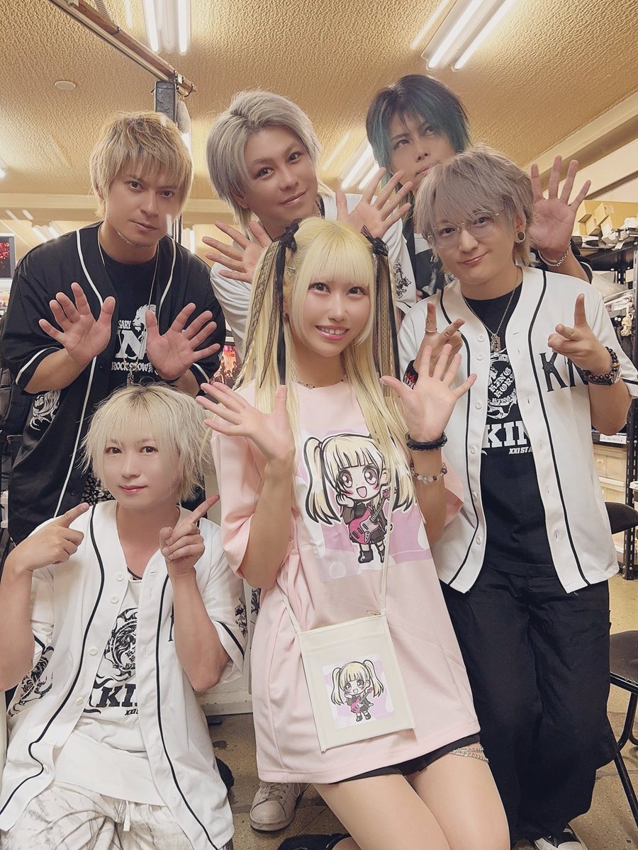kingryoworld's tweet image. 2025.7.27@吉祥寺CRESCENDO
改めてユイちゃんお誕生日おめでとう☺️
KINGを呼んでくれてありがとうやで👑
また一緒にライブできる日を楽しみにしてます!
ルミコさんにも久しぶりに会えて嬉しかったです✨
良き1日でした。