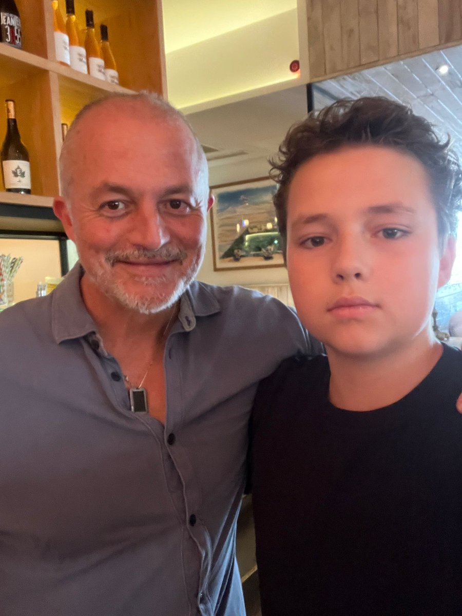 _JL_CORTES's tweet image. Con mi hijo Harry (13) en Torremolinos, The Carvery,
Sunday Roast Dinner...
What else?
#Familia #ComidaEnFamilia #Torremolinos #EspañaBonita
#DomingoFamiliar #PadreEHijo #MomentosQueValenOro
#DisfrutarJuntos #SaborConAmor #PlanPerfecto
#SundayRoastDinner #CostaDelSol #ViveEspaña…