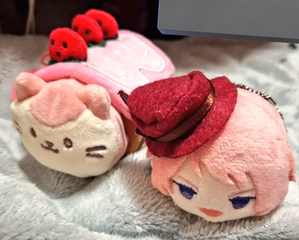 d0n7f0rg3tm3's tweet image. 7月27日 (晴)
Mochi shu以為遇上了同伴
他打算和對方對話 自言自語了半小時
才發現對方只是一條小蛋糕
Mochi shu很失落