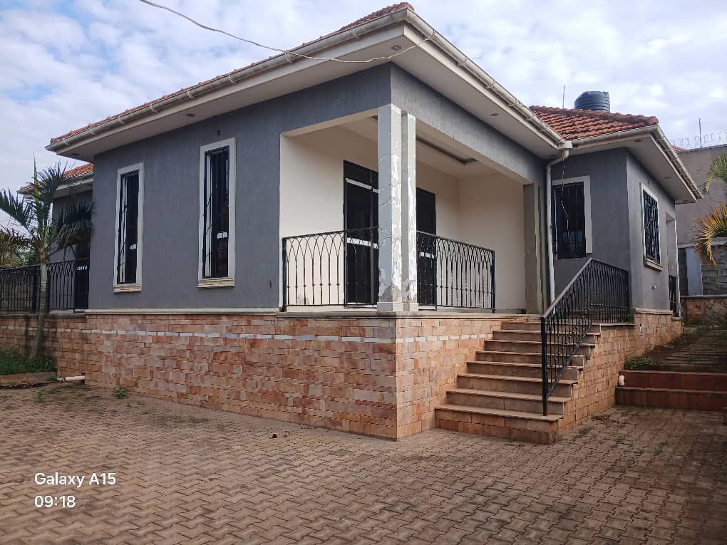 KMT_properties's tweet image. New house for sale in Kira town
3 bedrooms | 3 bathrooms | 12 decimals
Price: 330m ugx Whatsapp or call 0786396665