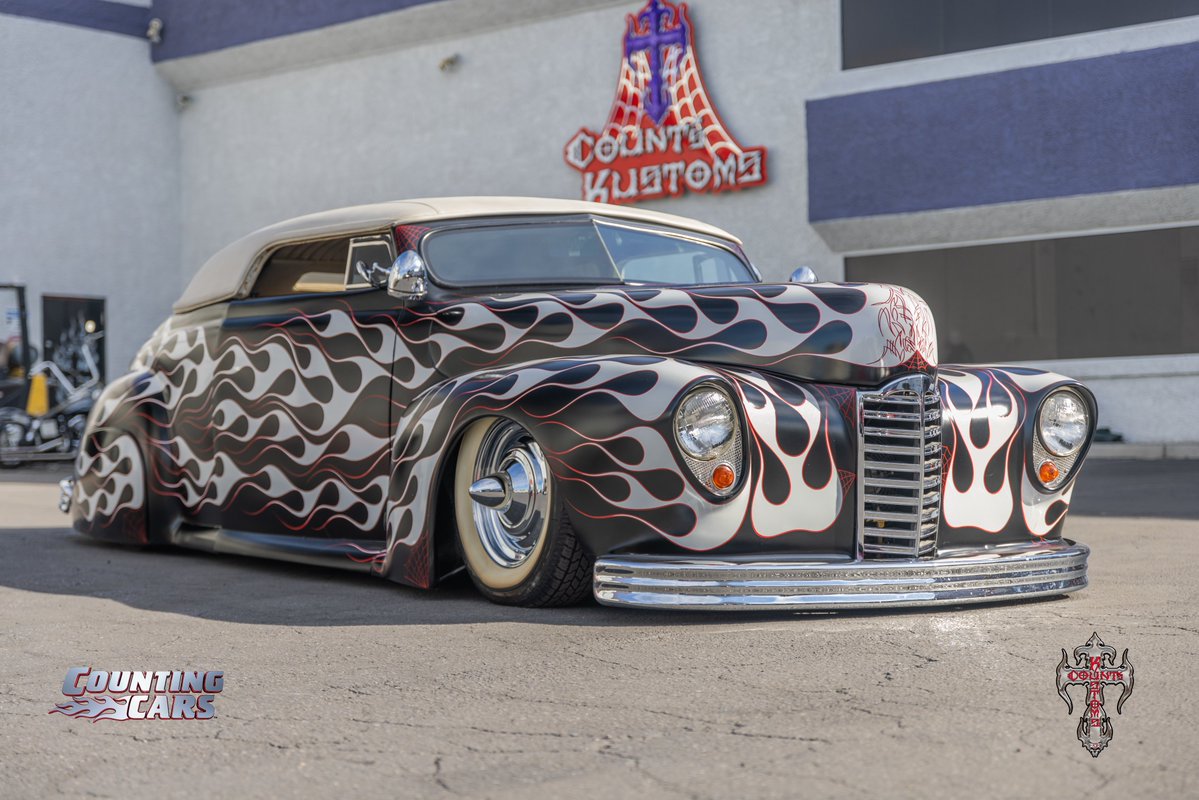 CountsKustoms's tweet image. Come see @DannyCountKoker &apos;41 Ford for FREE at the Count’s Kustoms museum in Las Vegas! This ride was built by George Barris and has an original Carson top on it. @RyanAtCounts amazing paint has held up for two decades now and it&apos;s as cool as ever. Open 10a-4p every day! #ford