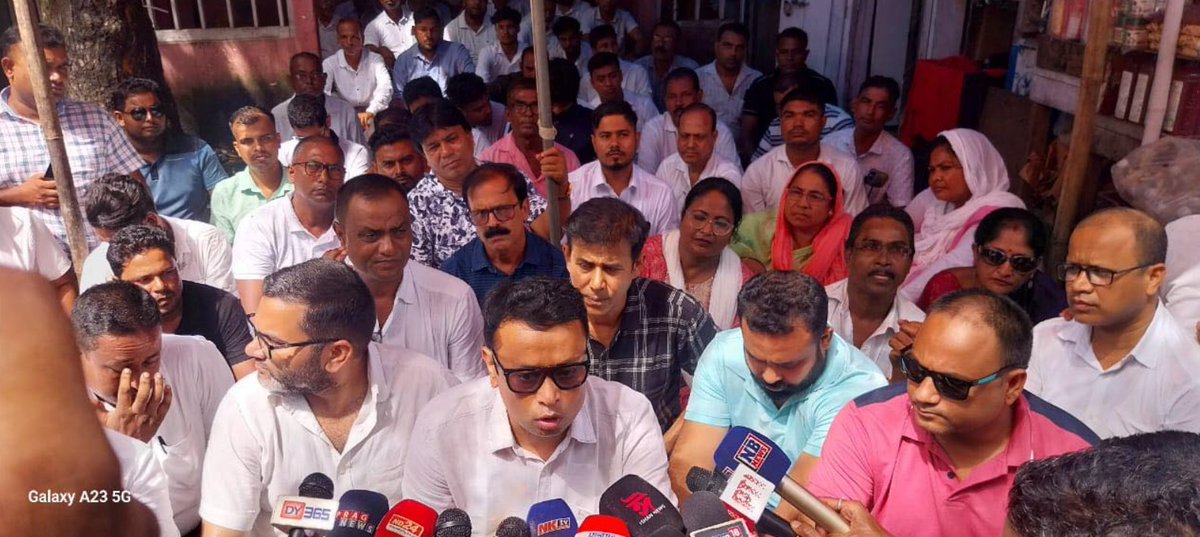 JitendraSAlwar's tweet image. Today, Assam Congress held statewide protests across all districts demanding justice for Assistant Engineer Jyoshita Das and a CBI probe into the deep-rooted corruption under the BJP regime.

The tragic suicide of 30-year-old #JyoshitaDas, who served in the PWD in Bongaigaon, is…