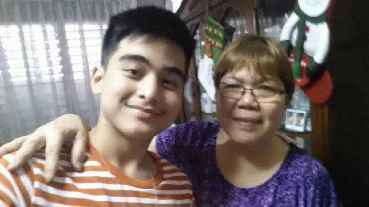 dearestwill's tweet image. will with mama deng then and now 🤍
