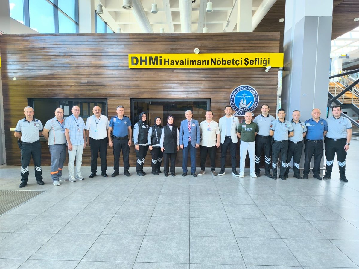 15 aydır yürüttüğüm Ordu-Giresun Havalimanı Mülki İdare Amirliği göreviminin sonuna gelmiş bulunmaktayım. Bu süre zarfında emeği geçen tüm personellerime gönülden teşekkür ediyorum.✈️✈️✈️
