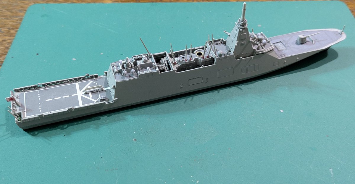 88fleetJMSDF's tweet image. 速報　「によど」就役！
デカールは「やはぎ」のを使用
P社よりＴ社が組みやすいと思いました。
#自衛艦隊模型