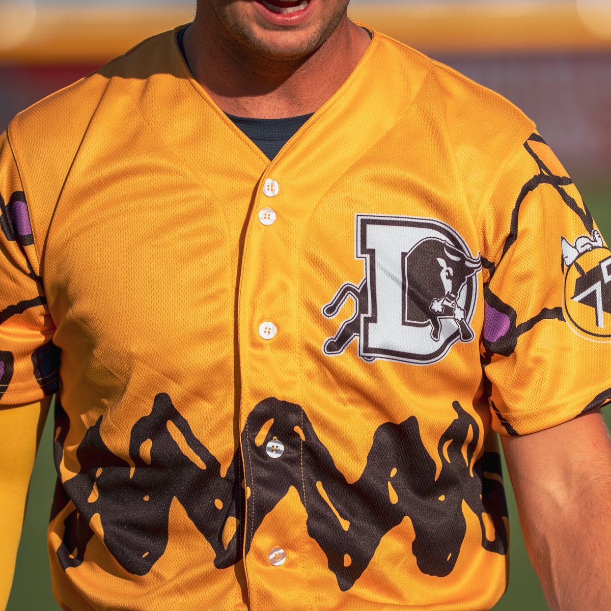 DurhamBulls's tweet image. Don&apos;t miss your chance to bid on your favorite player&apos;s Peanuts Night jersey!

Bidding&apos;s open until Sunday, August 3, with proceeds benefitting the Durham Bulls Youth Athletic League.

Bid now on game-worn jerseys here: bit.ly/3UuYKqh