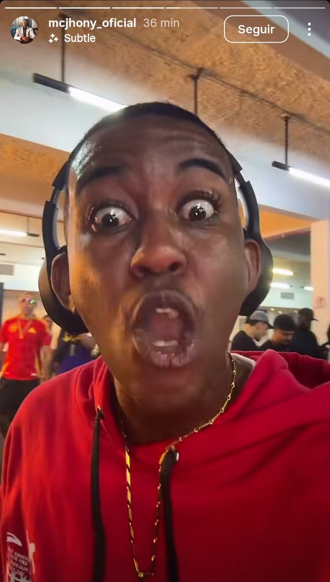 JCeltics_'s tweet image. Xamuel fez a entrada mais foda dos aniversários enquanto o Zé buceta do Jhony tá lá passando vergonha.
O tempo inocentou e mostrou quem é sujeito homem de verdade.
pagar suas contas e dar dinheiro pro filho não é ser homem de verdade, vai muito além do que conquistar dinheiro.