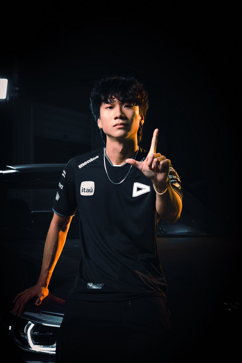 GryffinnLoL's tweet image. The wait is over, time to play! Gameday vs VKS.
If we lose, I’ll become celibate for the rest of the split. 💚
#goLOUD