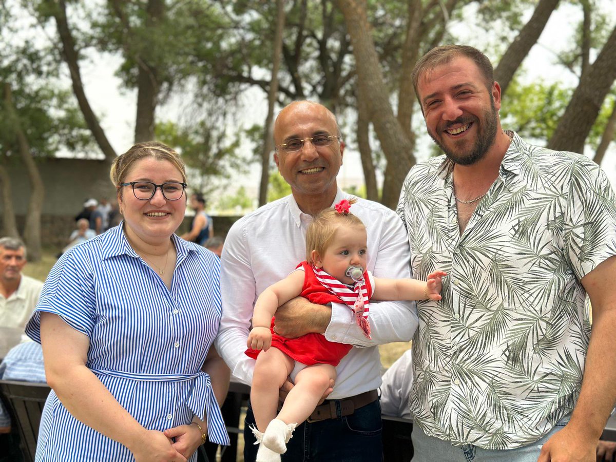 gencaskn's tweet image. 📍Hassa/Pınarbaşı
“Bizim nazarımızda kadın erkek farkı yok.Eksiklikte,noksanlıkta senin görüşlerinde.”Hacı Bektaş-i Veli
Bugün Tomarza Beydağı Derneğimizin Hassa köyünde ki etkinliğinde Pınarbaşı İlçe Başkanımız Sn.Eser Çetinkaya ile birlikte dostlarla birarada olduk.Tutulan…