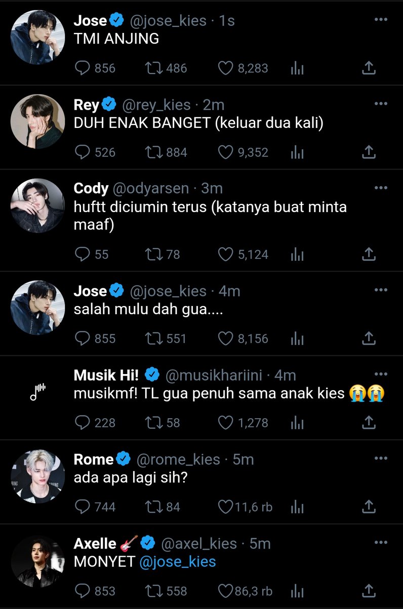 yourlusai's tweet photo. a heehoon fewtweet au. 
#axelody : heehoon slight jayke, nikwon. 

part kies suka lupa kalau mereka artis. https://t.co/4NNk7F94EL