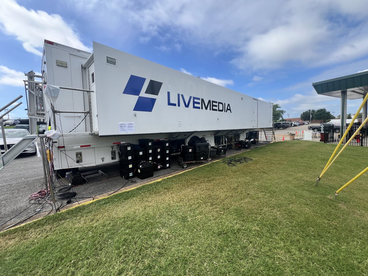 Do we crown <a href="/theAUSLofficial/">AUSL</a> Champion today or will we have the if-necessary game tomorrow night? 

Game 1 resumes this morning at 10am CT on ESPN2…. Game 2 of the finals will begin at 1pm on @ESPN. 

Catch all the action with <a href="/ChuckieKempf/">Chuckie Kempf</a>, <a href="/ascarborough/">Amanda Scarborough</a>, <a href="/savannaecollins/">Savanna Collins</a> and