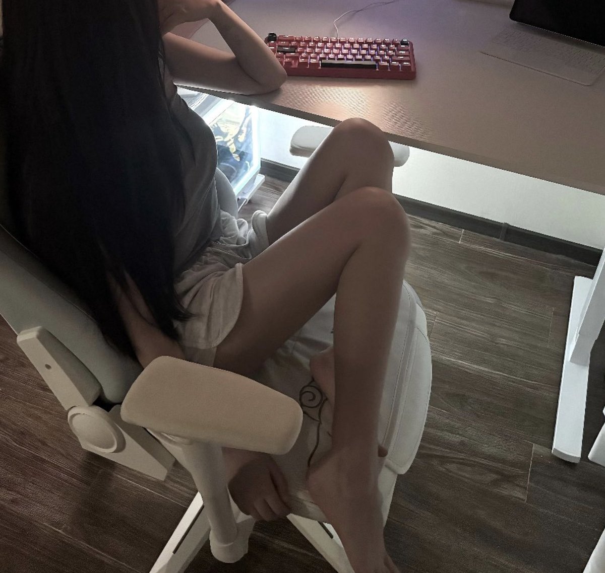 0xFeetPic's tweet image. just arrived at @ChainlinkMongol 's place
we're cooking something special for Allora TGE coming so soon
#web3girlsarestrongertogether