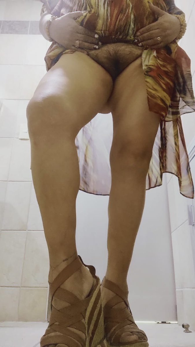 La puta de mi señora, tú puta favorita 🔥

De puta en todos lados 🥵

¿Nalgas o cuca? 😈

RT si te comes a mi 🐩
