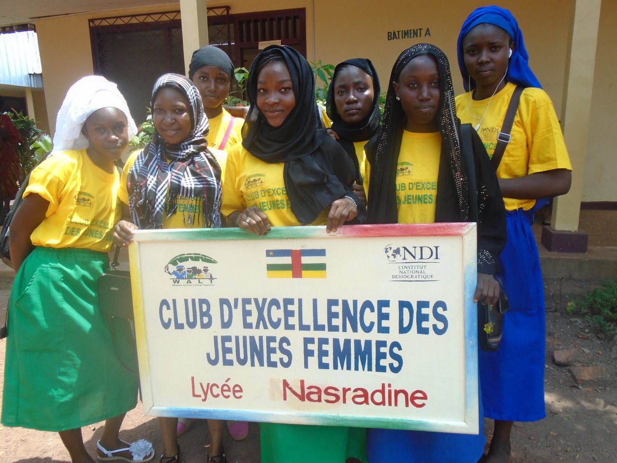 Vacances utiles : un temps précieux pour la jeune femme centrafricaine !
Au-delà du repos, c’est l’occasion de se former, de s’engager dans des activités communautaires, de développer ses talents et de contribuer activement au développement de sa communauté. 
#VacancesUtiles
