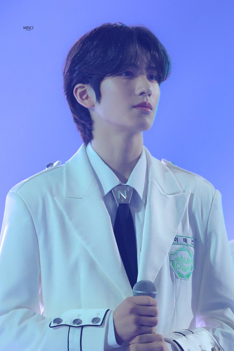 250504 파이널 HQ  

생일은 지나도 잘생긴건 여전해✨

#PowerOnTaegeonDay 
#태건이_생일에_충전완료 

#이태건 #LEETAEGEON #イテゴン