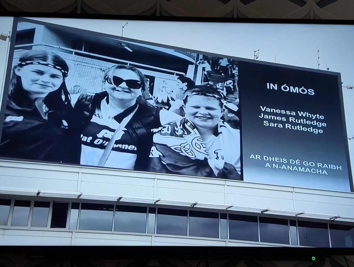 Lovely tribute to Vanessa Whyte &amp; her children, James and Sara, at Croke Park

All were dedicated members to Lisbellaw Hurling Club &amp; St Mary's Maguiresbridge GFC 🙏🏼

A prayer service will take place this evening for them at 7pm in Vanessa's homeplace of Barefield, Co Clare