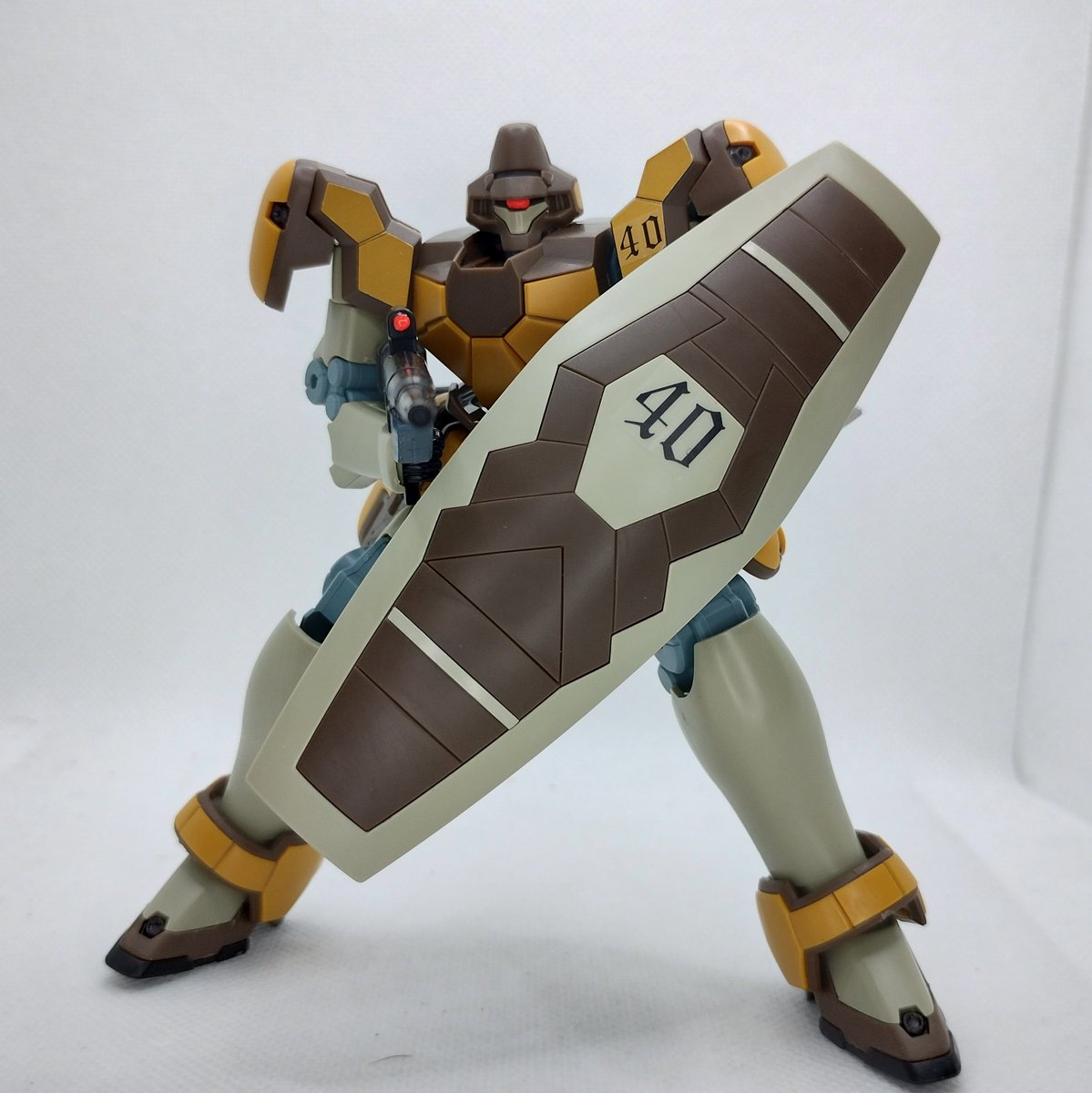 sera1390's tweet image. マグアナック売ってたから買ってきた。
なんかカッコ悪いと思っていたのはBB戦士のせいかな…今36機セット売っていたら気持ち的に買えるかもしれんと思ったりして。
ターバンとマント着けてるマグアナックも出してほしいなぁ…あいつ地味に目立つんだよね