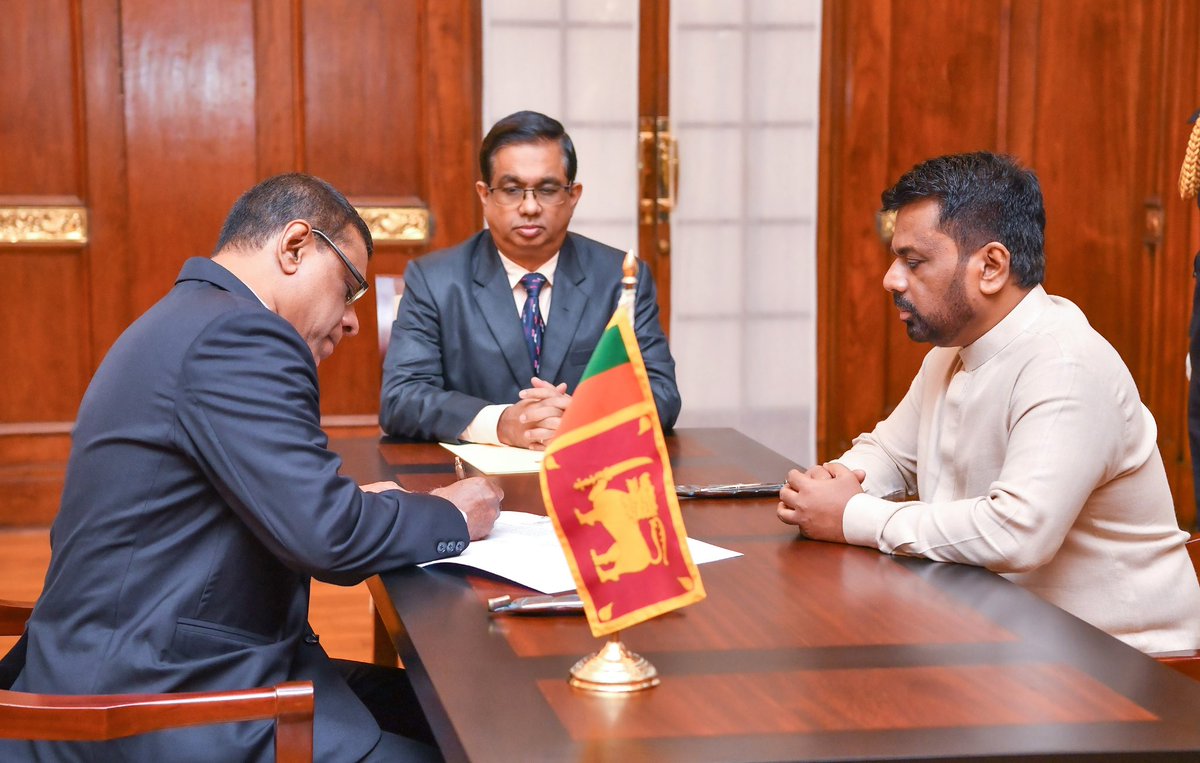 anuradisanayake's tweet image. This morning, Justice Preethi Padman Surasena took his oath before me as the 49th Chief Justice of Sri Lanka. With decades of experience and judicial service, I am confident he will uphold the highest standards of justice.