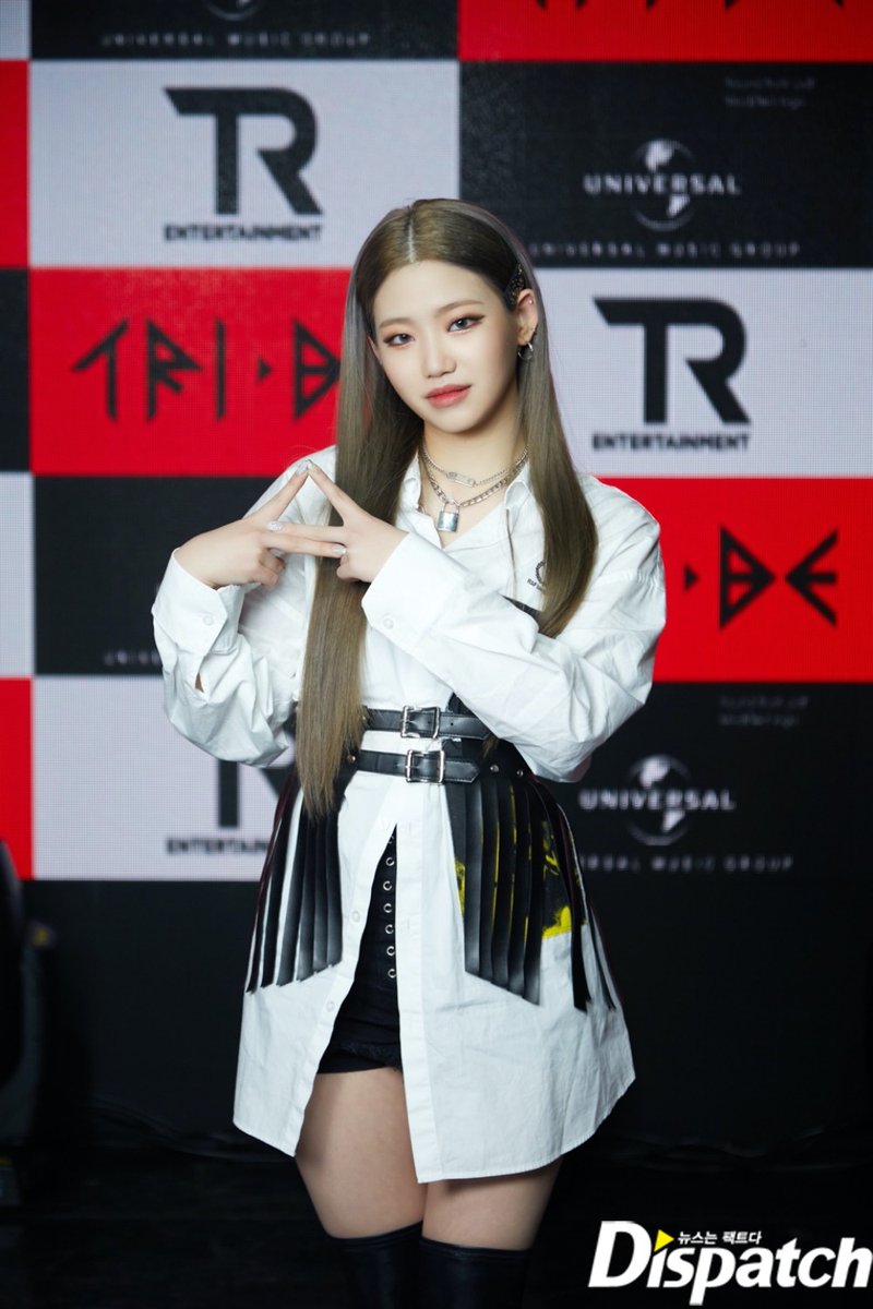 creativcore's tweet image. ᅠᅠᅠ
ᅠᅠᅠᅠᅠᅠ𝚄p𝐝α𝕥e ♡ ꒰ c𝕣eα𝐭i.vǝ ꒱ !
ᅠᅠᅠᅠᅠᅠ𝙳α 𝙻o𝕔α ꕀ 𝚜how𝕔αse.
ᅠᅠᅠ