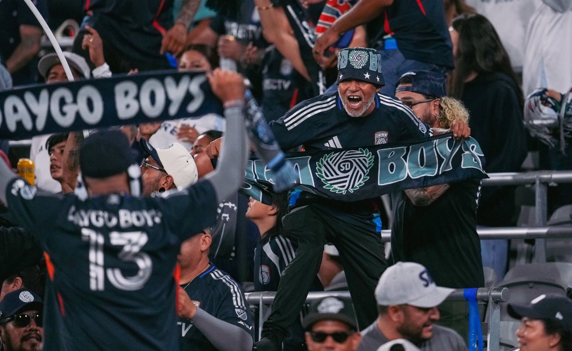 cam_pellegrino's tweet image. MLS Attendance 7/25-7/26:

1 #ATLUTD 40,409
2 #CF97 29,273
3 #SDFC 28,114
4 #ForTheCrown 27,835
5 #AllForCITY 22,423
6 #LAFC 22,103
7 #InterMiamiCF 21,044
8 #VWFC 20,719
9 #Crew96 20,641
10 #RSL 19,238
11 #DOOP 18,057
12 #NERevs 17,992
13 #VamosUnited 17,474
14 #DTID 11,004*