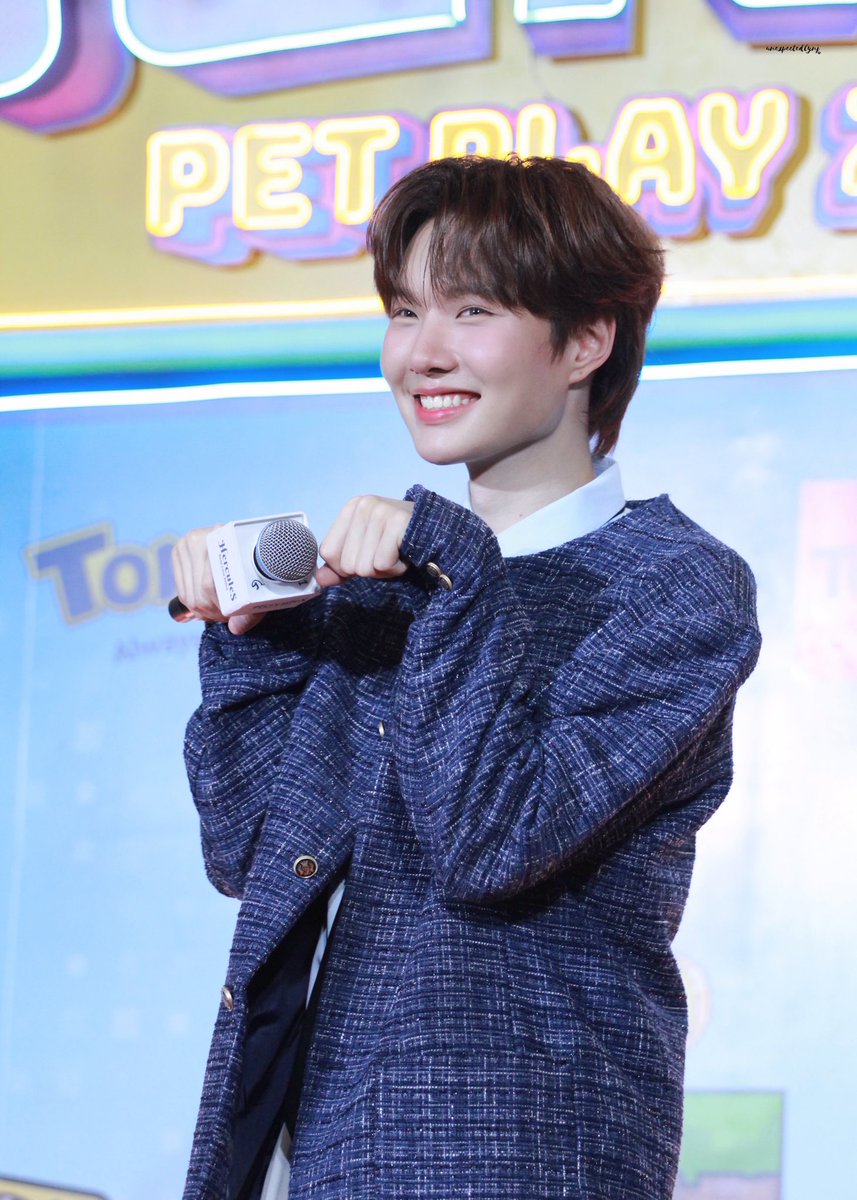 unexpectedlynj's tweet image. ให้ฉันเป็นแมวตัวโปรดของเธอ🐱

#nampingster