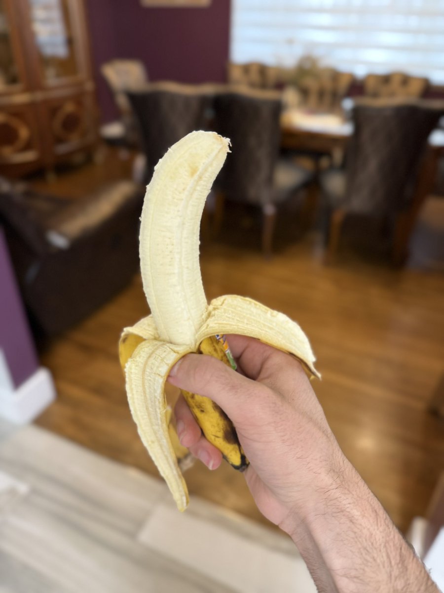 heshiebee's tweet image. you need to be banana maxxing