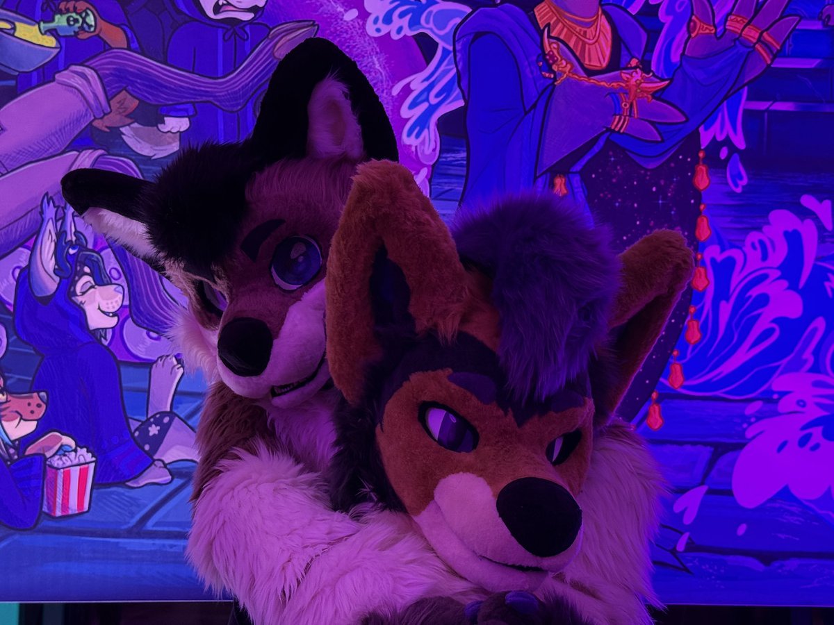 Kiro (@kirocoyowwo) on Twitter photo Finally got to bring him to my first #awoostria2025 and had an unforgettable time. Already excited for what next year brings! 💜💜💜
📷<a href="/Leon92F/">Leon 🇦🇹 🔜 Awoo - EF</a> Finally got to bring him to my first #awoostria2025 and had an unforgettable time. Already excited for what next year brings! 💜💜💜
📷<a href="/Leon92F/">Leon 🇦🇹 🔜 Awoo - EF</a>