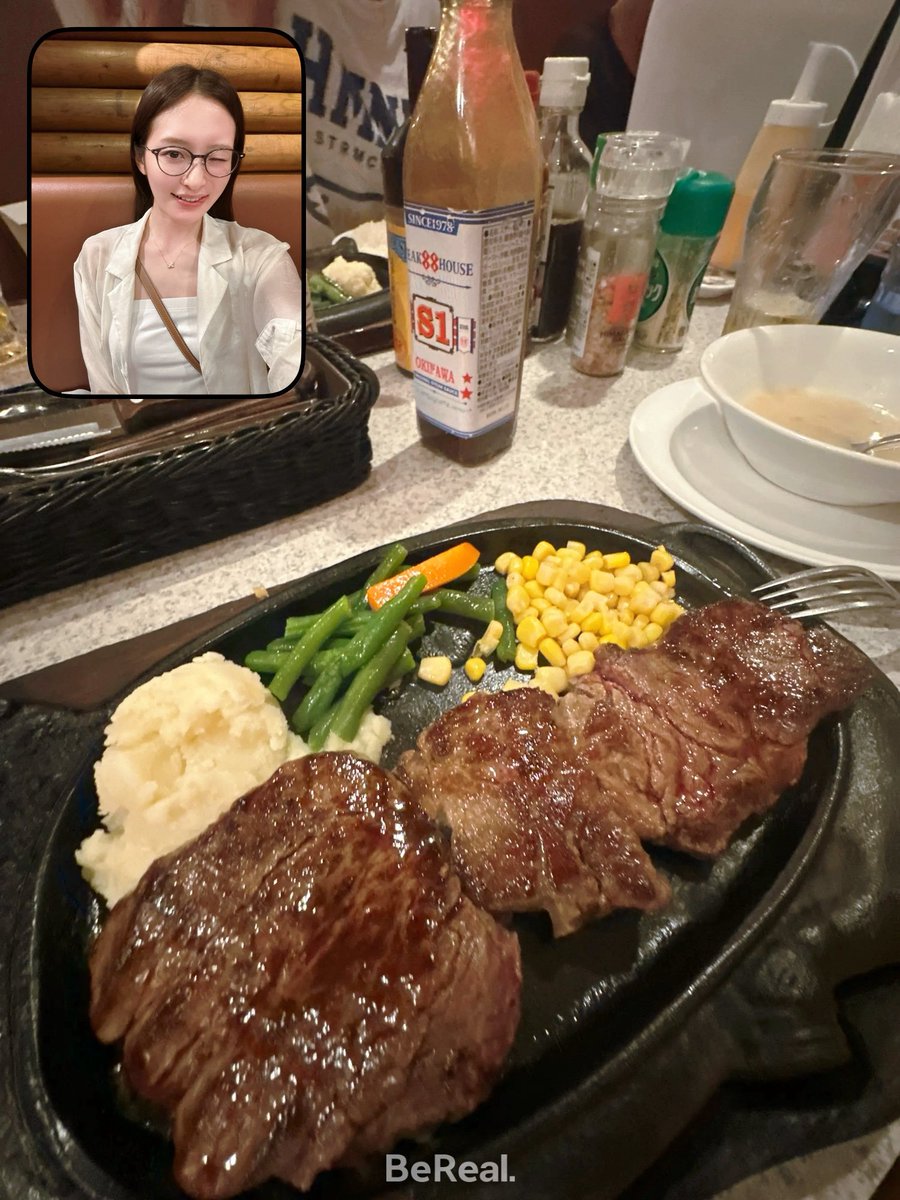 AsaKamiya's tweet image. 深夜ステーキありがとうございます🤤