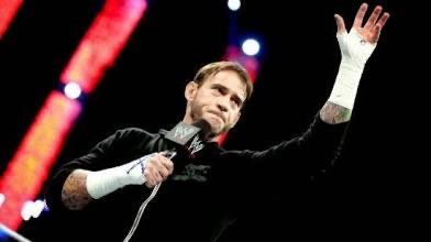 Which #WWE walkout was bigger, Stone Cold 2002, Brock Lesnar 2004, or CM Punk 2014?