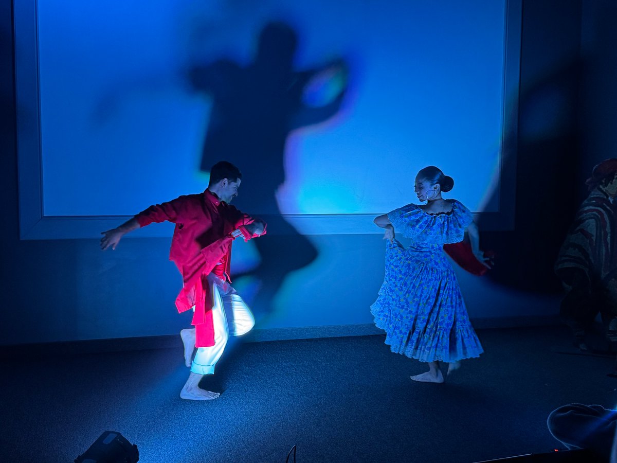 MuniLima's tweet image. El Museo Metropolitano ofreci贸 un recorrido dramatizado por Fiestas Patrias
Los vecinos de Lima participaron en una visita guiada y escenificada por las etapas clave de la historia de la ciudad, desde la 茅poca virreinal hasta聽la聽republicana.