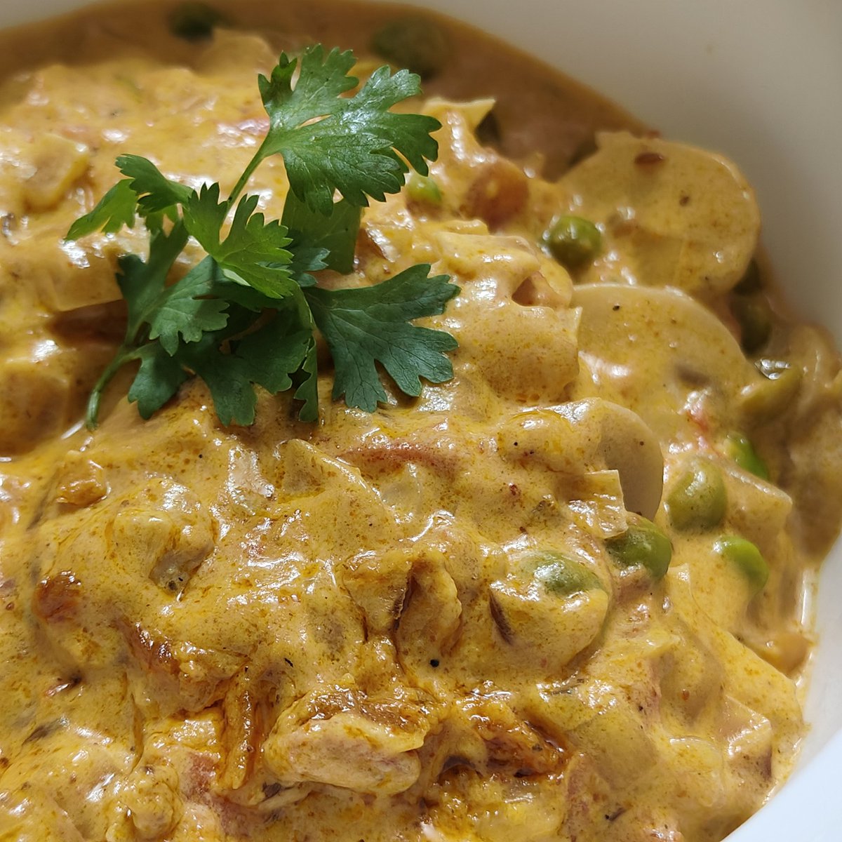 rhtbapat's tweet image. I cooked &quot;Mushroom Mutter Cream&quot; for dinner tonight 🧑‍🍳🍽️

#dinnertime #dinner #vegetarian #foodie #myrecipe #RecipeOfTheDay #mushrooms