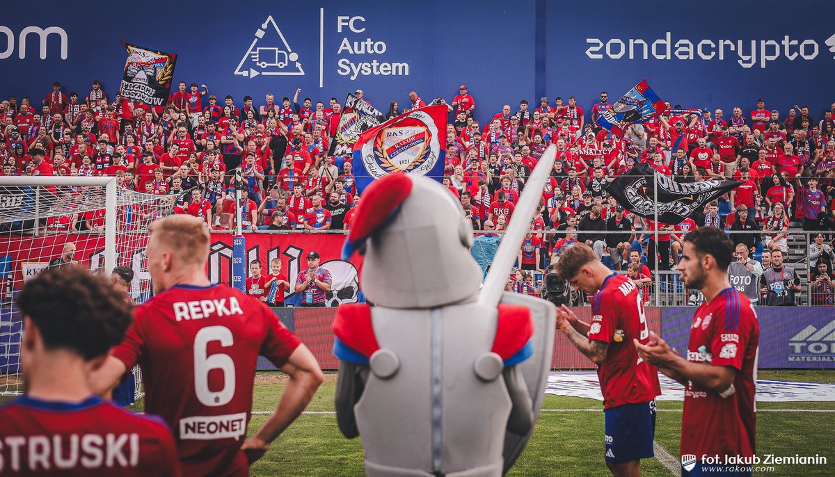 Rakow1921's tweet image. "Czy wygrywasz, czy nie..." 🔴🔵
Medaliki! Dziękujemy za Wasze wsparcie. Walczymy dalej! 👊