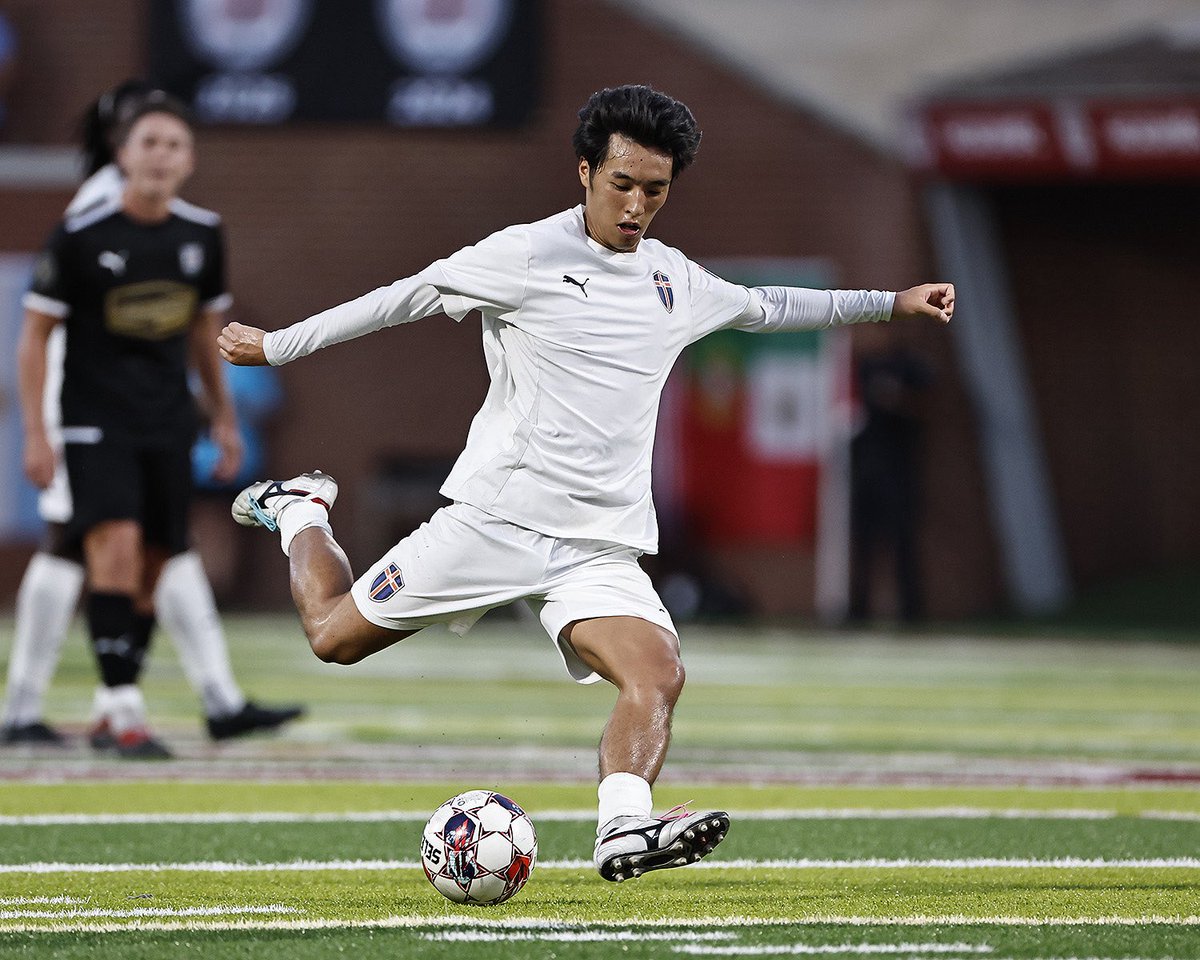 Crowd of 6,247 sees <a href="/HickoryFC/">Hickory FC</a> advance to #NPSL National Championship 

Recap: npsl.com/25130/

Photo Credit: Ernie Masche/NPSL.com