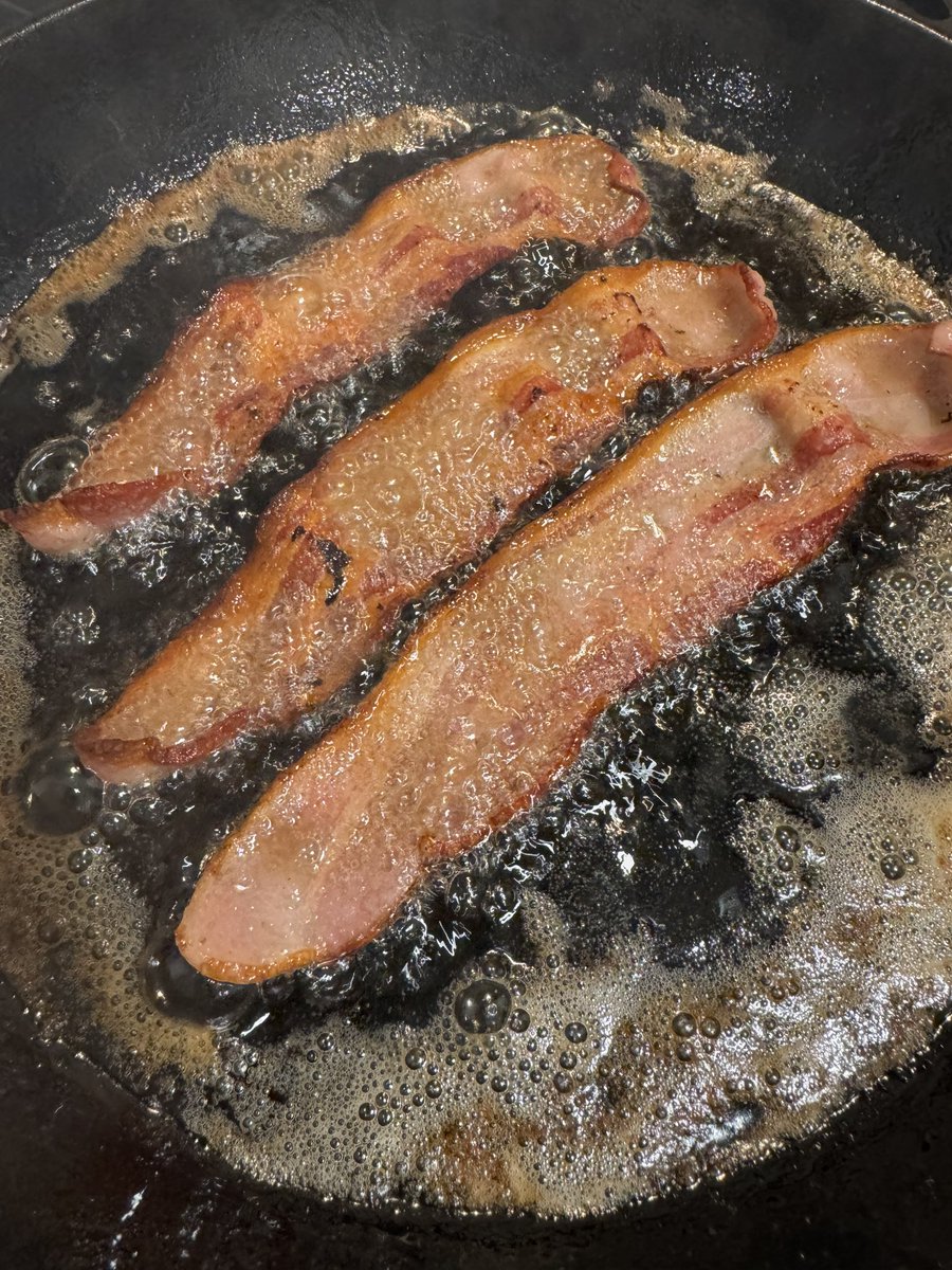 EmanBotl's tweet image. Any concerns, when using cast iron for cooking, for increased iron?