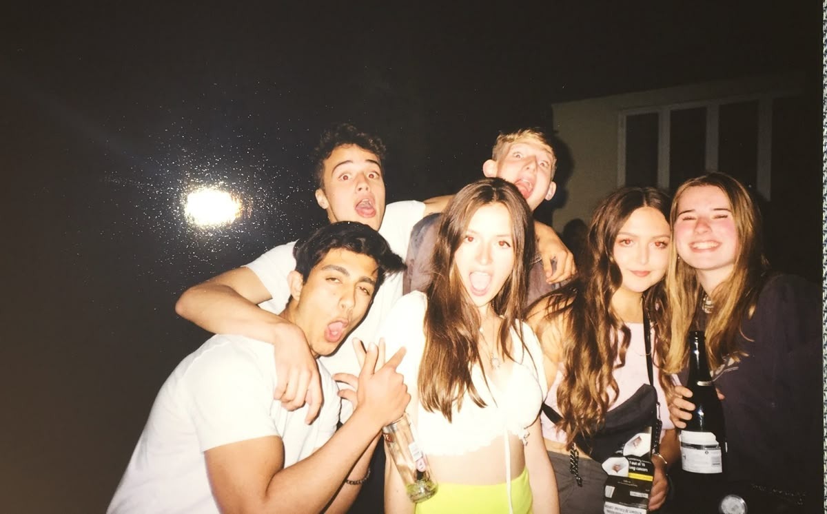 ON - CHECK PINNED!🤍 tweet media