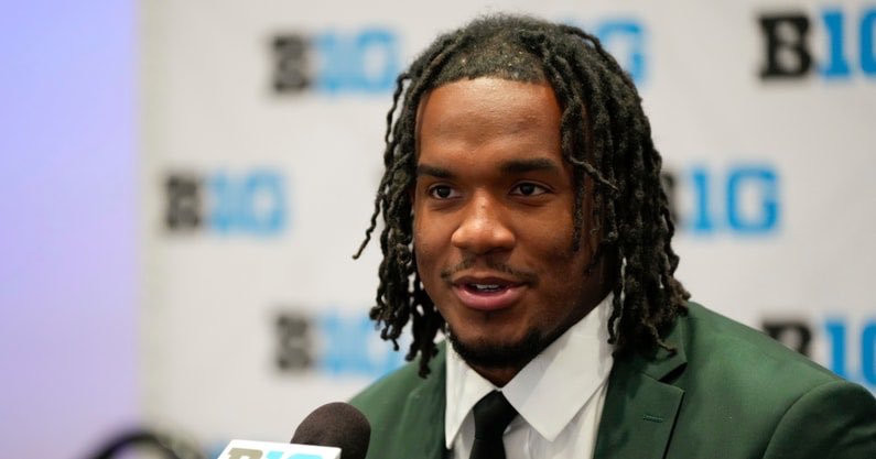 TheSpartanMag's tweet image. Michigan State LB Jordan Hall eager to contribute in larger role this fall..
"I think I’ve grown a lot through the course of winter workouts and spring and summer training to kind of step into that leadership role of running the defense.”
(On3+): on3.com/teams/michigan…