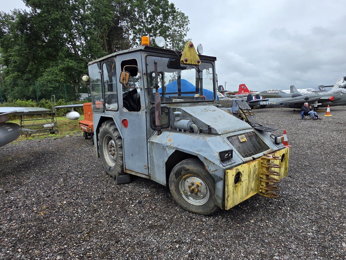 Bedding changed, cleaning and hovering done, all ready for the next two days at work before slice and dice on my right hand on Wednesday. Meanwhile here is an old tractor tug. #Bruntingthorpe #lightningstrikestwice