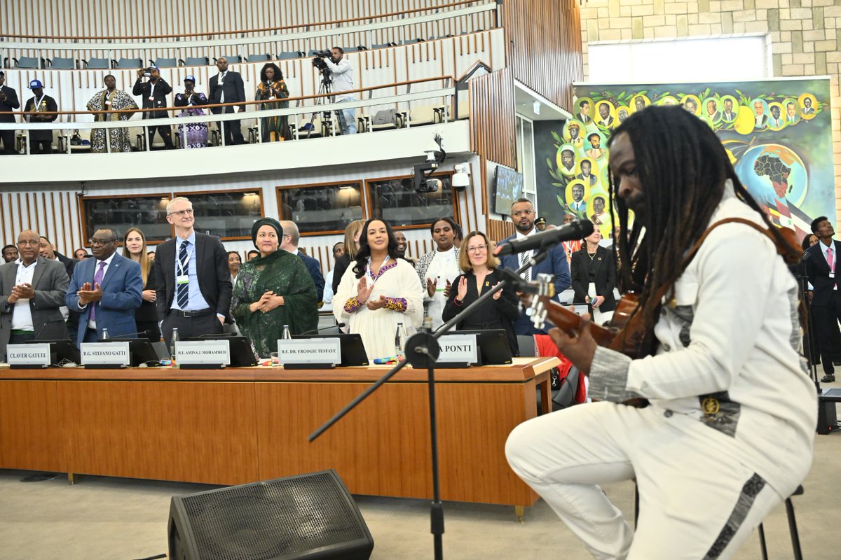 ECA (@eca_official) on Twitter photo “Inspired by young people shifting Africa’s #foodsystems narrative and addressing inequalities through creativity, art, culture, entrepreneurship & jobs,”<a href="/claverGatete/">Claver Gatete</a> USG @ECA_official
#UNFSS2025
#AfricaHall
<a href="/ItalyMFA/">Farnesina 🇮🇹</a> & <a href="/MFAEthiopia/">The Ministry of Foreign Affairs of Ethiopia 🇪🇹</a> “Inspired by young people shifting Africa’s #foodsystems narrative and addressing inequalities through creativity, art, culture, entrepreneurship & jobs,”<a href="/claverGatete/">Claver Gatete</a> USG @ECA_official
#UNFSS2025
#AfricaHall
<a href="/ItalyMFA/">Farnesina 🇮🇹</a> & <a href="/MFAEthiopia/">The Ministry of Foreign Affairs of Ethiopia 🇪🇹</a>